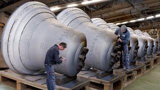 Inside Foundry Producing World’s Biggest Bells by Hands