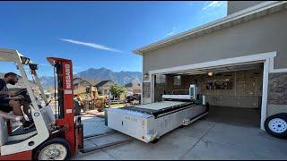 Dude got a laser in his garage !!