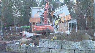 Crews demolish home where 4 University of Idaho students were murdered
