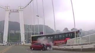 LiveLeak - Woman hit the bus driver and killed all people on board