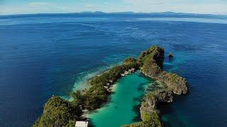 Raja Ampat | The secret Indonesian paradise (snorkeling and drone)