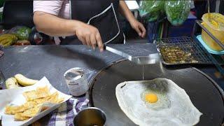 Thai Banana​ Pancake with Egg, Thai Roti ( Rotee, โรตี,​ 罗蒂 ) in Bangkok Thailand​, Thai Street Food