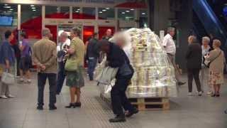 100 miljoen euro achtergelaten in een treinstation