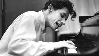 J.S. BACH Concerto Italien BWV 971 / Glenn Gould