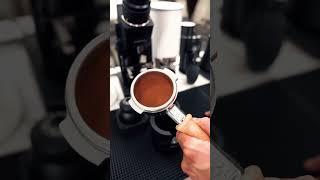 #expresso #coffee #workout #barista #baristalife #shortvideo #viralvideo