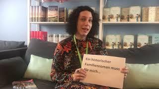 Nora Elias im Weltbild-Interview