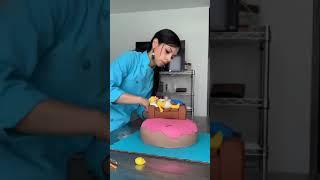 Pastel Homero Simpson. Pueden encontrar el tutorial en mi canal. Suscríbanse 