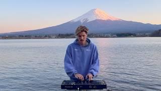 playing house at mount fuji 富士山