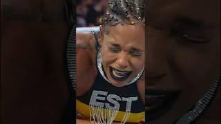 Bianca Belair pulls off a 450 splash with a bad knee!  #SummerSlam