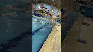 Обучаем плаванию взрослых с нуля и избавляем от страхов воды в Уфе!