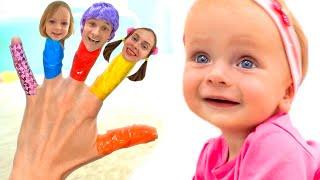 Finger Familie | Maya und Mary - Deutsche Kinderlieder