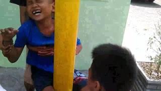 Orang gila di gesek