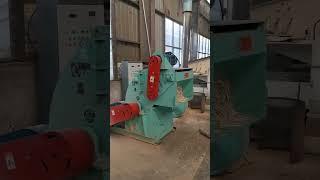 Wood branches crusher waste wood crusher machine wooden sawdust making machine