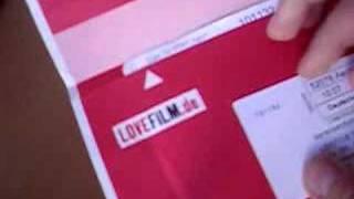 Test des Versandumschlags des DVD-Verleih Lovefilm