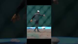 【巨人】石塚裕惺選手の守備練習 #shorts #baseball #sports #ジャイアンツ #巨人 #プロ野球