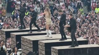 Taylor Swift - You belong with me (live at Era's Tour Edinburgh N3 9/6/24)