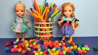 Making crafts at home ! Elsa and Anna toddlers