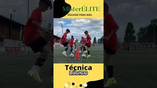 Técnica fútbol base - Juego dominio del balón.