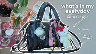 what's in my everyday bag  aesthetic cute accessories, essentials, charm collection bag