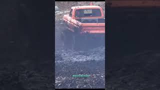 Old Ford bogger moves out #shorts #mudbogging #mudstamp