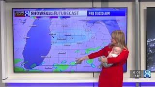 Ellen Bacca and daughter Piper Sunny give the 6 p.m. forecast