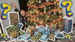 HOW TO MAKE SANTA COME TO YOUR HOUSE EARLY!? HUGE TOY HAUL! CHRISTMAS SURPRISE & MYSTERY BOX OPENING