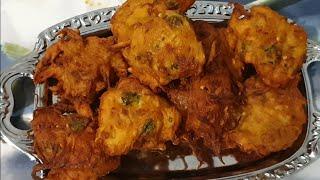 piyaz ke Pakore,very Cricpy,#Onion pakora #ShortVideo Alina 's Cooking