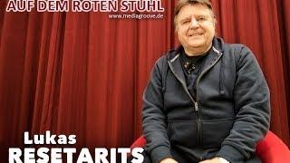 AUF DEM ROTEN STUHL | Lukas RESETARITS "Ich hatte Schlägereien"