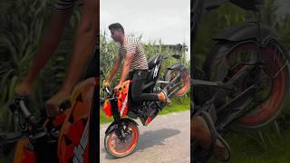 Duke 200 wheeli+stoppie  | riding | rider | bike riding #shorts #short #superbike #wheelie