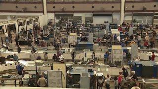 'Flightmare' before Christmas and long wait times at DIA