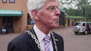 Heeren van Herlaer bezoeken burgemeester Sint-Michielsgestel