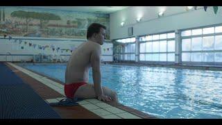 Thomas Goes Swimming - A Scene from The Cakemaker