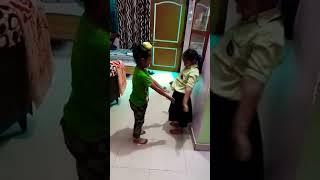 #shorts #subscribe #funnykids #funnyshorts #shortsvideo #vlogs #funny #children #fight #comedy