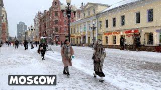 ⁴ᴷ WINTER IN MOSCOW ️ Walk along the Arbat in the snow on the eve of Christmas and New Year