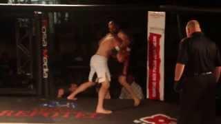 ko in 2 minute MMA (arts martiaux mixtes)-----quebec-martial-arts-kickboxing-mma-ecoles-kickboxing-