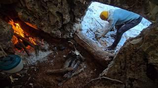 Winter Survival Shelter Camp Among the Rocks | Bushcraft Camping in Snow storm, Nature Sounds, Asmr