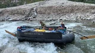 Running a Sweep Boat Through Hells Half Mile on the Middle Fork at 2 Feet