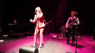 Ina Forsman with Travellin Brothers