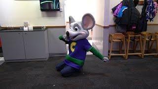 Chuck E CHeese Loves to Dance, Up Close and Personal with Animatronics, Cute Puppies