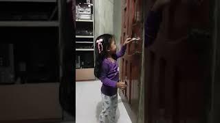 Daughter surprised by OFW father