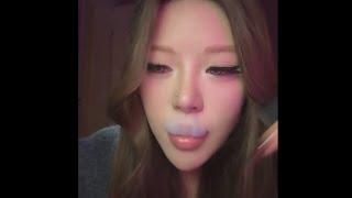 China girl MAMA smoking & chatting with her fans 235