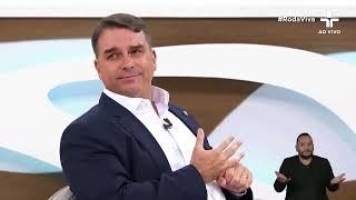 O QUE BOLSONARO FOI FAZER NA EMBAIXADA DA HUNGRIA? Jornalistas riram de resposta de Flávio Bolsonaro