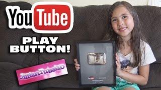 JillianTubeHD SILVER PLAY BUTTON!!!  YouTube 100,000 Subscribers Award!