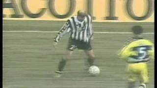 Zidane  All in the touch - Juventus