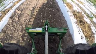 John Deere 4066R Harvesting Potatoes