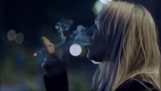 Anja Lundqvist smoking