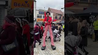 Stilt walker walk about #stiltwalker #circus #bluefishents @BlueFishEnts