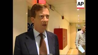 British helicopters bring UN envoy Terje Roed-Larsen to Beirut