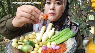 LALAPAN Mentah jengkol muda jantung pisang - sambal terasi!!!