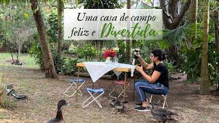 Café com os patos e cuidando do jardim. Vlog um dia simples morando no mato